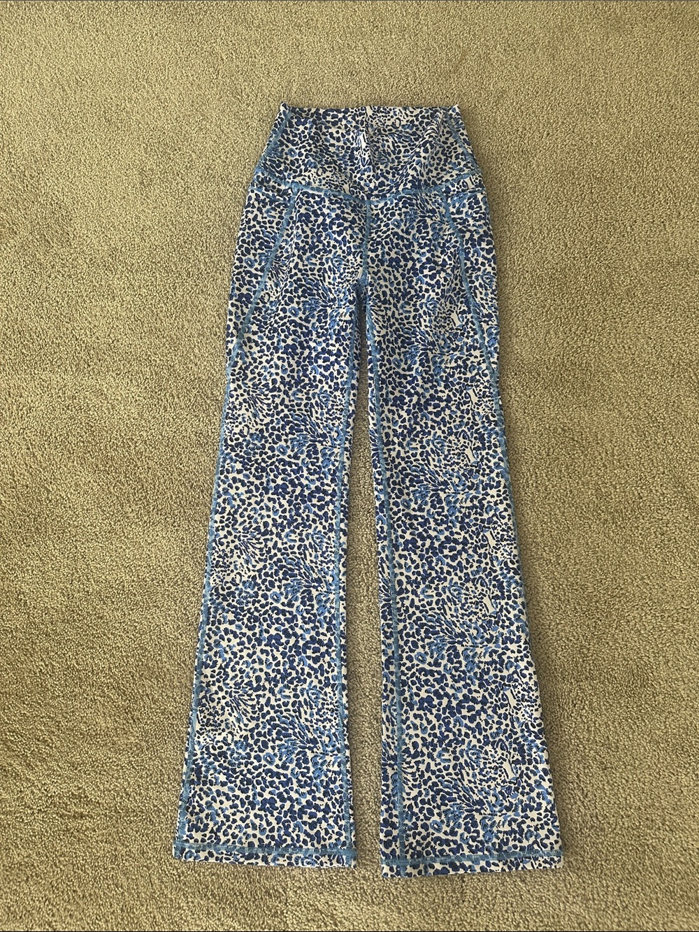 Lilly Pulitzer Blue & White Printed Boot-Cut Pants